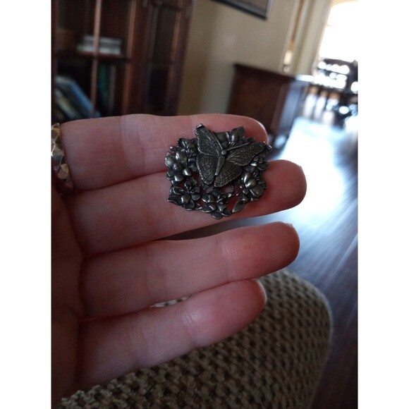 Signed BIRDS & BLOOMS Pin/Brooch Pewter Butterfly & Flowers 1998 Limited Edition - Picture 5 of 6